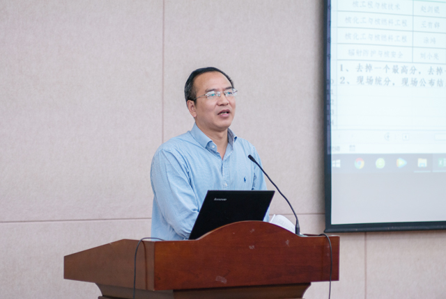 竞赛结束后,院长刘义保教授进行了点评.